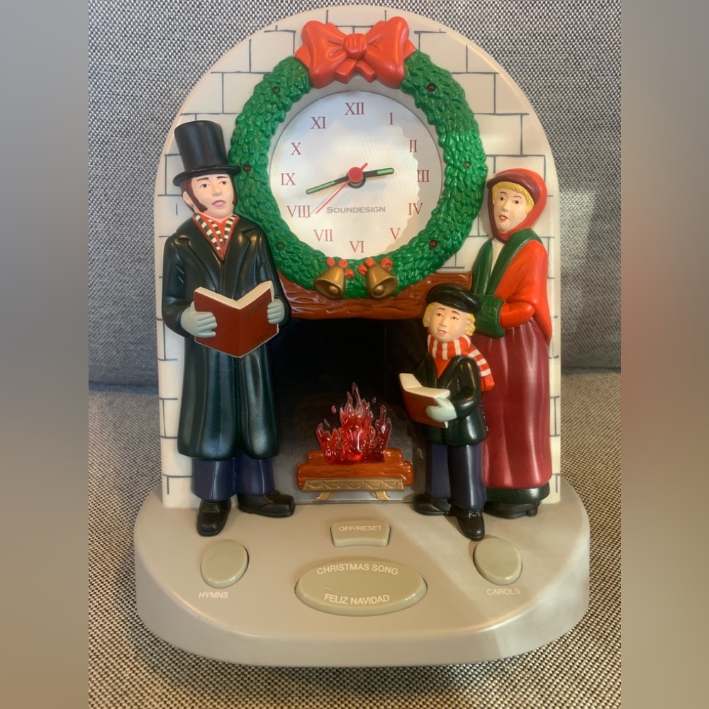 Vintage Soundesign Musical Christmas Carolling Battery Operated Clock